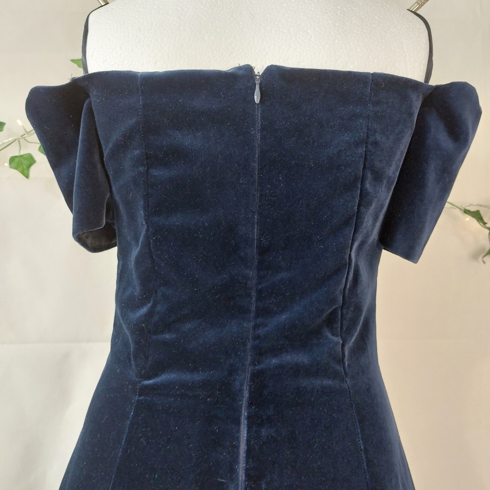 Vintage Gina Bacconi Velvet Dress Off Shoulder Fit & Flare Size 12 Navy Occasion - Picture 2 of 14